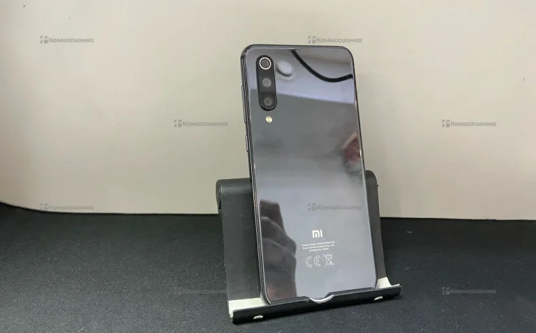 Xiaomi Mi 9 SE 6/64 ГБ