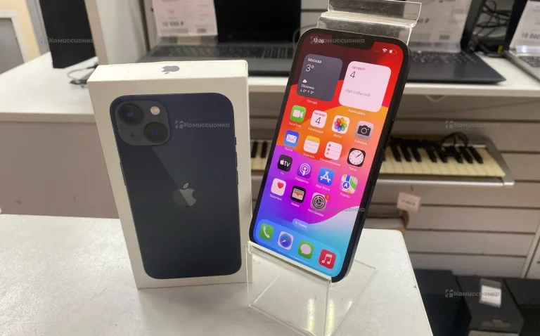 Apple iPhone 13 4/128 ГБ