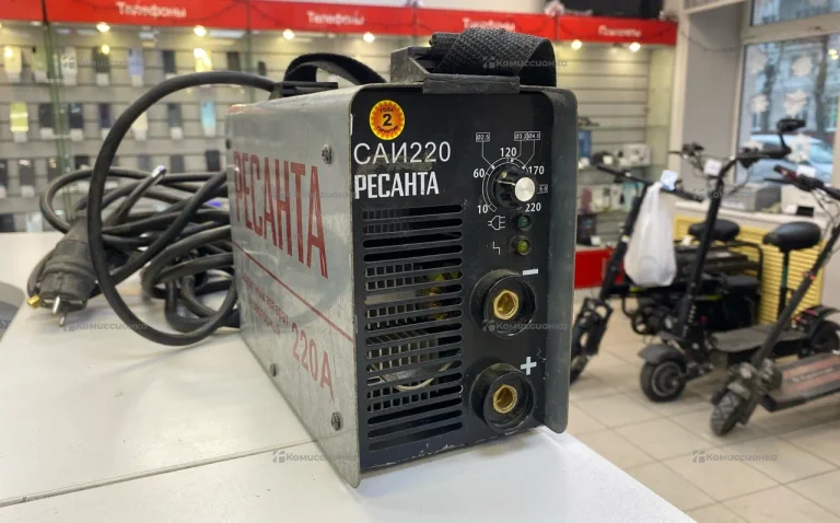 Сварочный аппарат инверторный РЕСАНТА 220А