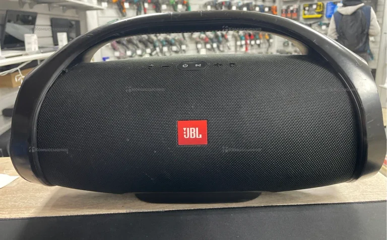 Колонка  JBL BoomBox