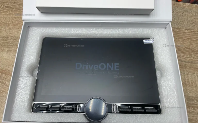 Автомагнитола DriveOne 10.8 4/64