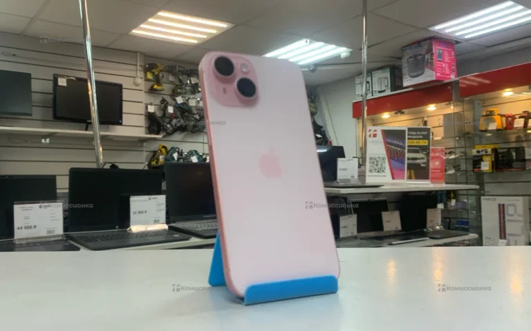 Apple iPhone 15 6/128 ГБ