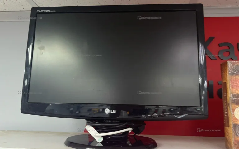 Монитор LG w204