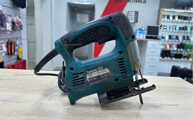 Электролобзик Makita 4327