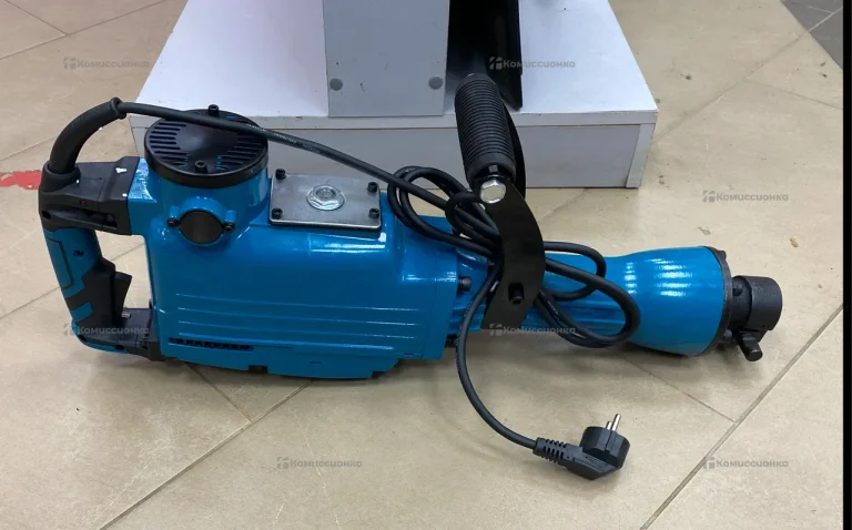 Отбойный молоток makita HM1306