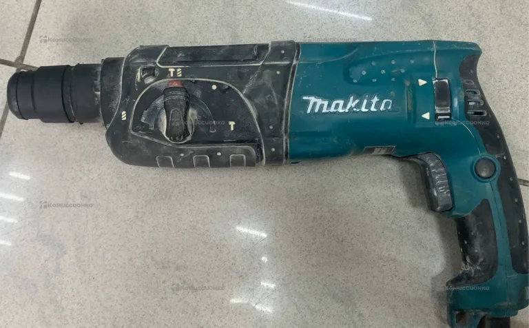 перфоратор Makita  hr2470