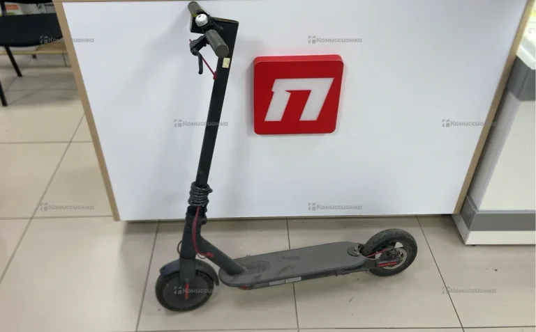 Самокат Xiaomi M365