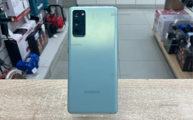 Samsung Galaxy S20 FE 5G 6/128 ГБ