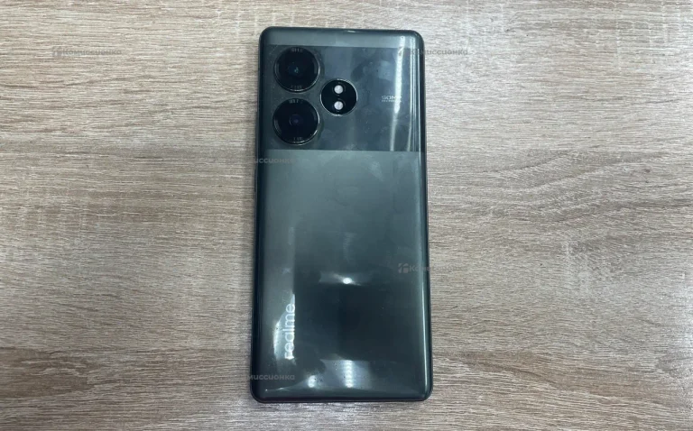 Realme GT 6 12/256Gb