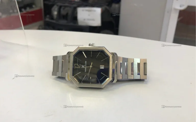 Часы  Daniel Klein