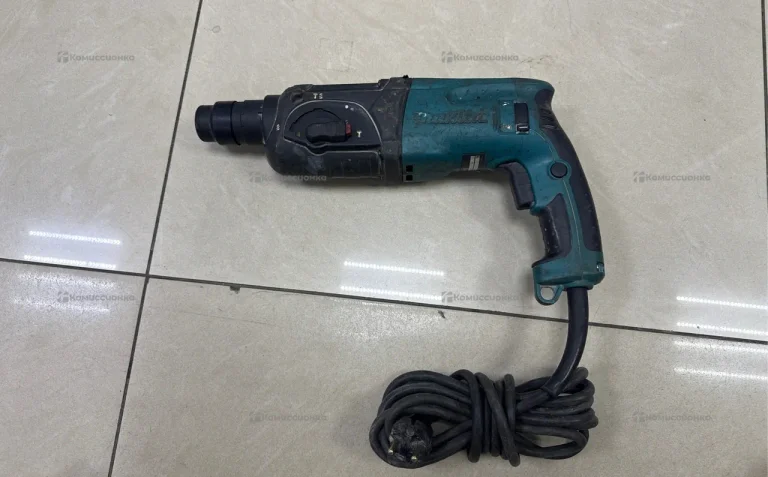 Перфоратор Makita 2470HR
