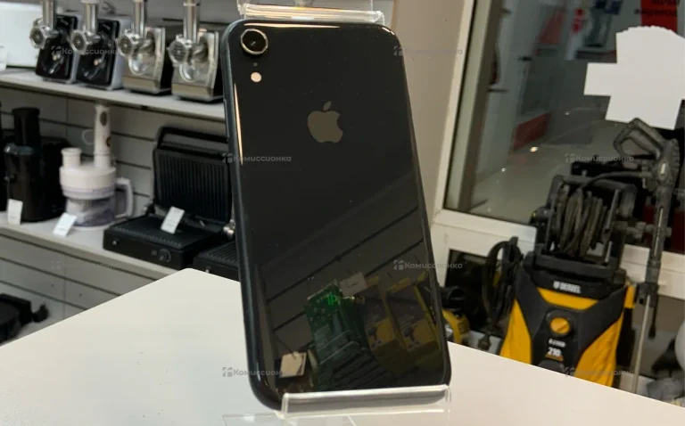 Apple iPhone XR 3/64 ГБ