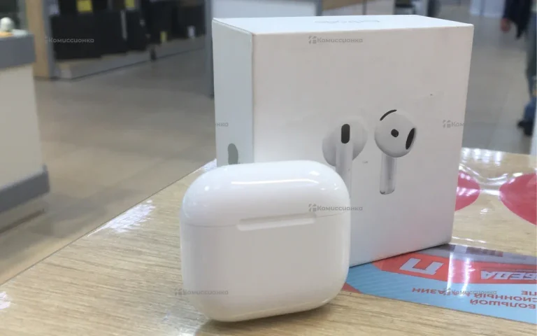 Наушники AirPods 4