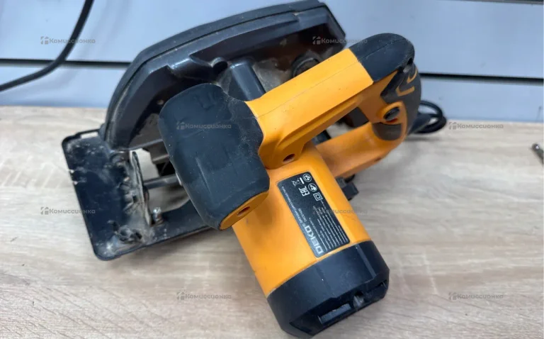 Дисковая пила DEKO DKCS1600