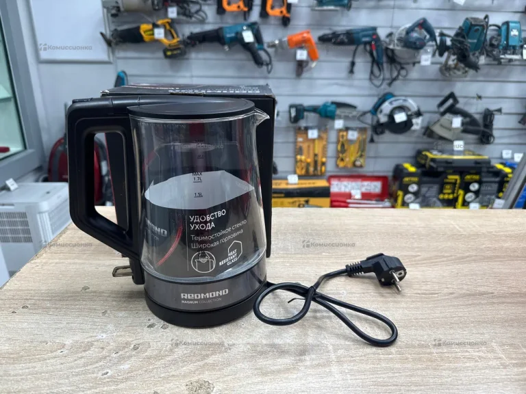 Чайник электрический REDMOND RK-G196