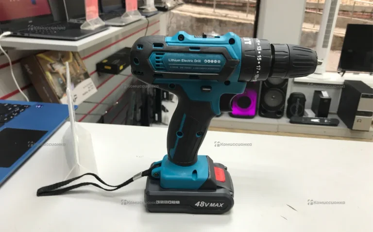 Дрель-шуруповерт Makita реплика с набором инструме