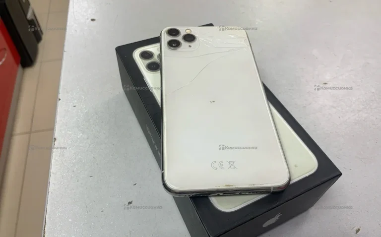 Apple iPhone 11 Pro Max 4/64 ГБ