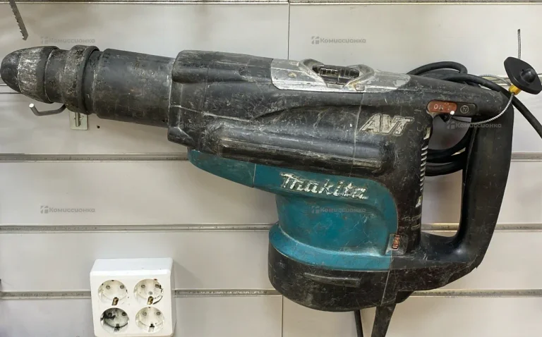 Перфоратор makita HR5210C 52 mm