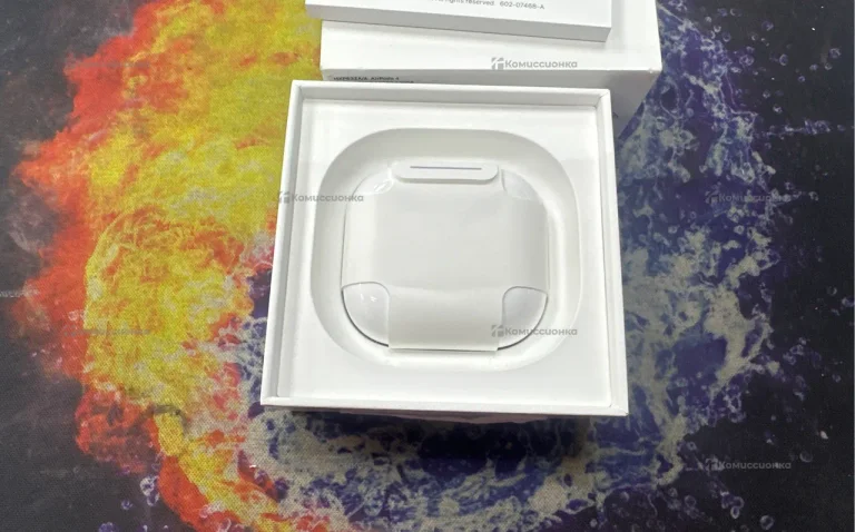 Наушники  Apple AirPods 4