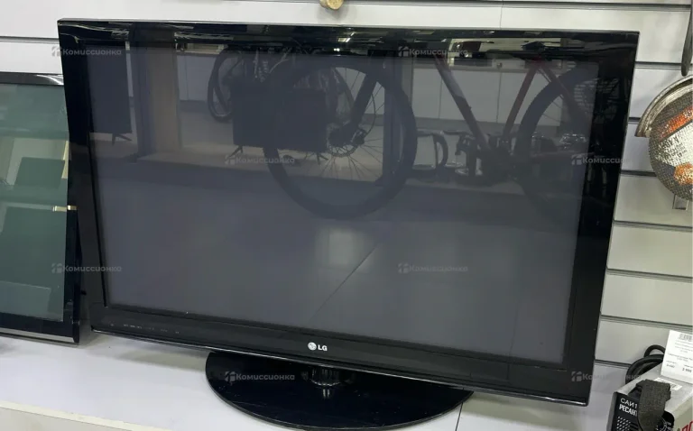 Телевизор LG 42PQ200R