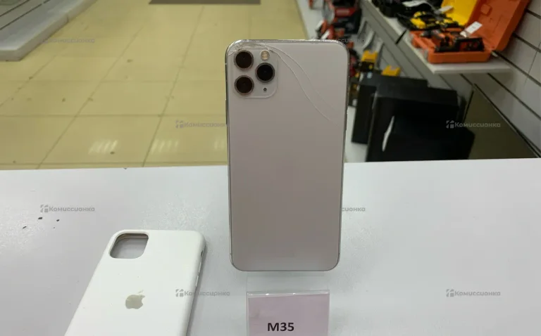 Apple iPhone 11 Pro Max 4/256 ГБ