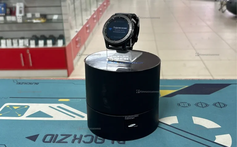 Часы  Samsung Gear 3
