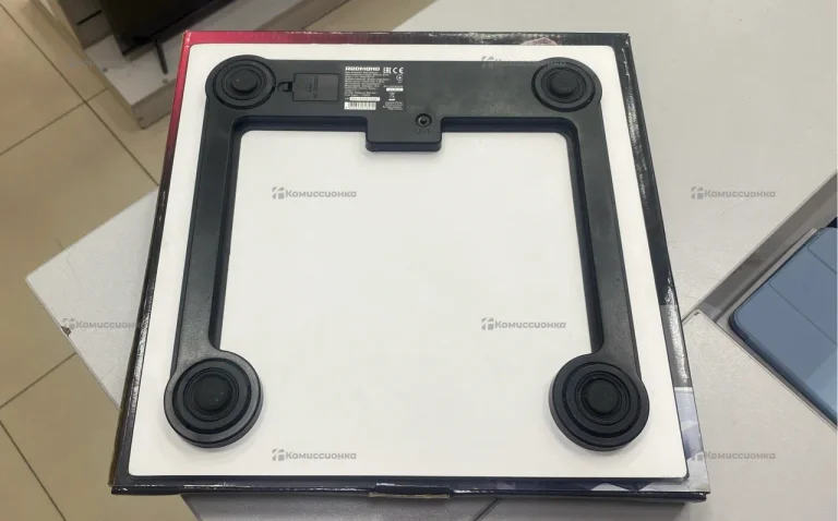 Весы напольные Redmond RS-735