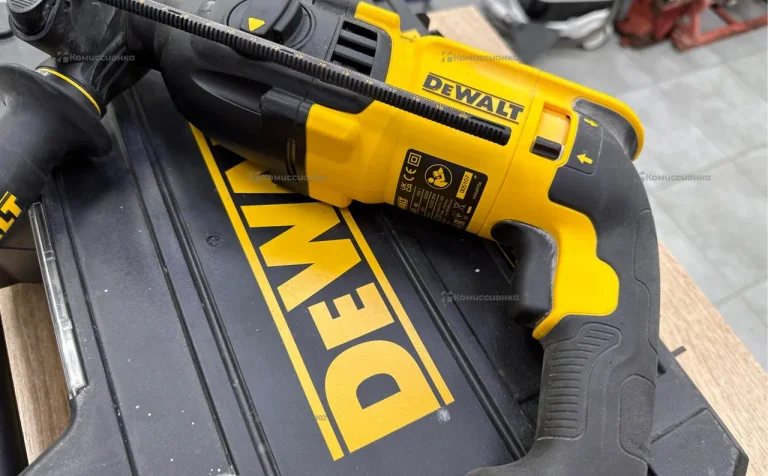 Перфоратор Dewalt D25133