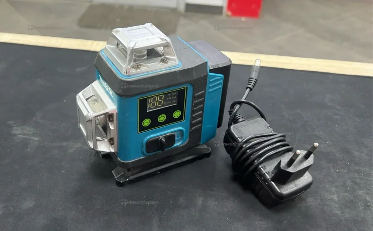 Лазерный уровень Makita (реплика)