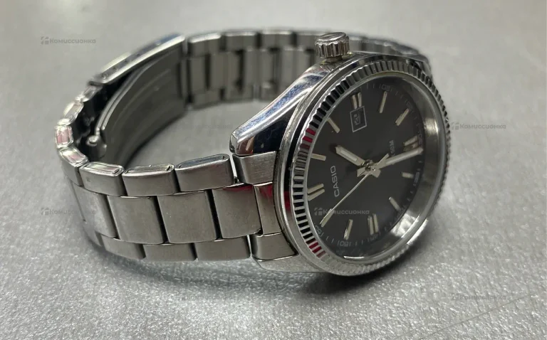 Часы  Casio LTP-1302