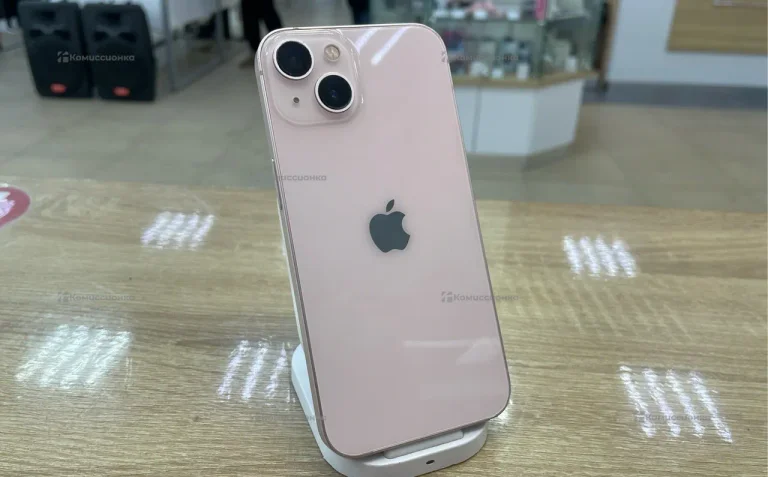 Apple iPhone 13 4/128 ГБ