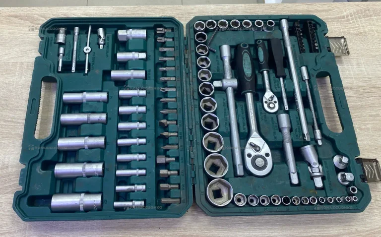 Набор инструментов Кузьмич 97 предметов