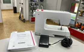 Швейная машина  Leader paradise