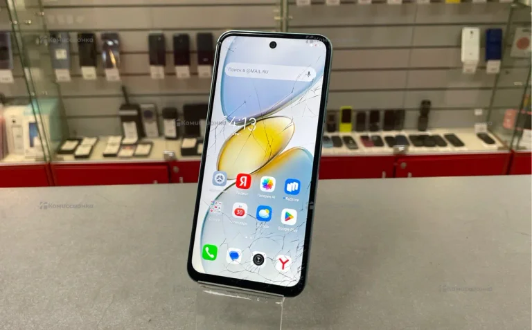 Tecno Spark Go 1 4/128 ГБ