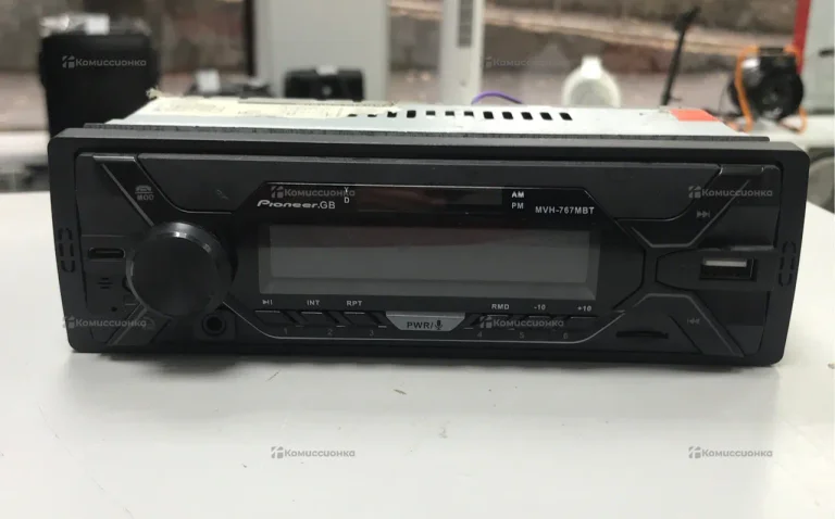 Автомагнитола  Pioneer mvh-767mbt