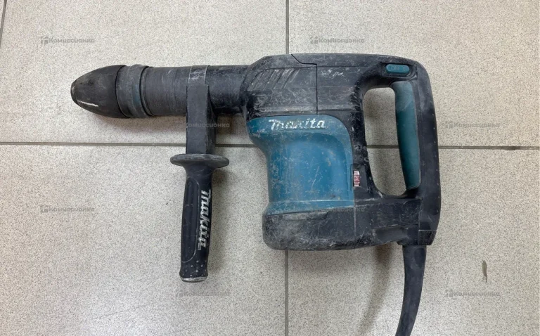 Отбойный молоток makita HM0870C