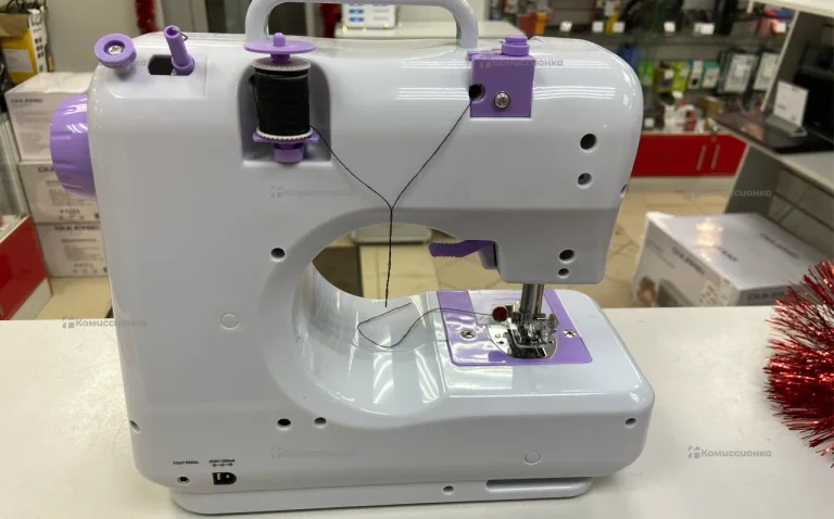 Швейная машина KaringBee
