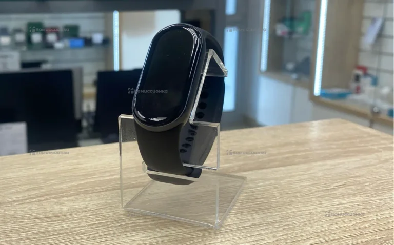 Часы  Xiaomi mi band 9