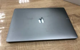 Ноутбук  Apple MacbookAir