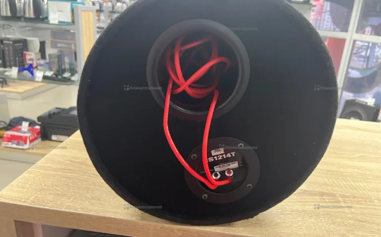 Сабвуфер  JBL CS1214T