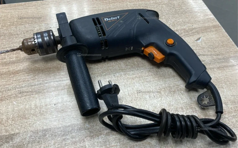 Дрель  Defort