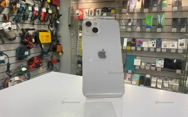 Apple iPhone 13 4/128 ГБ