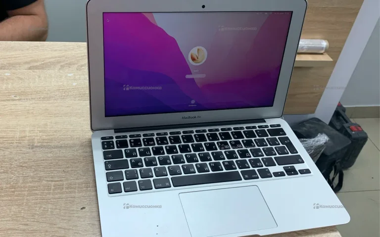 Ноутбук  MacBook Air 11 2015