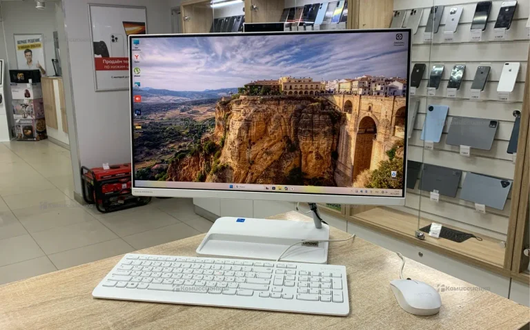 Моноблок Lenovo AIO 3 24ITL6 2021