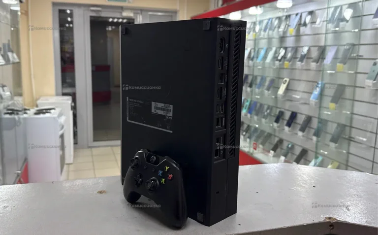Приставка Xbox One X 1 ТБ