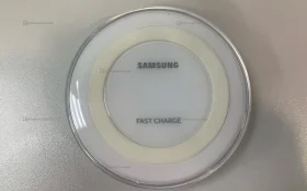Беспроводная зарядка SAMSUNG