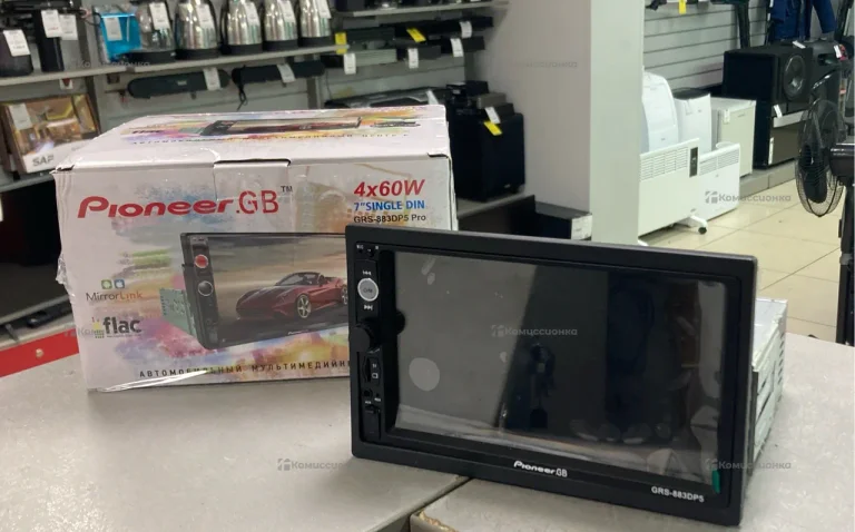 Автомагнитола  Puoneer GB GRS-883