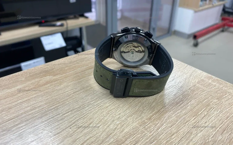 Часы  Hublot