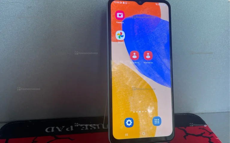 Samsung F13 4/64GB