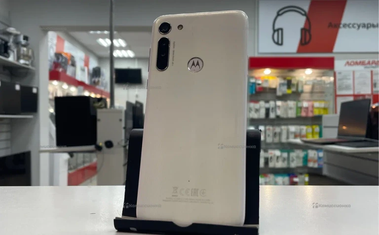 Motorola Moto G8 4/64Gb